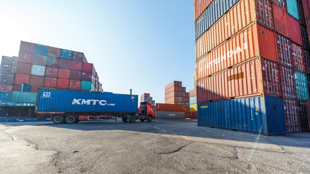 Груз в контейнерах